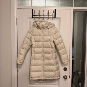 NORTH FACE Women's Cream Puffer Coat